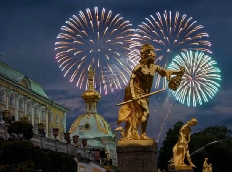 Экскурсия в Петергоф на закрытие фонтанов "Петергофская феерия"