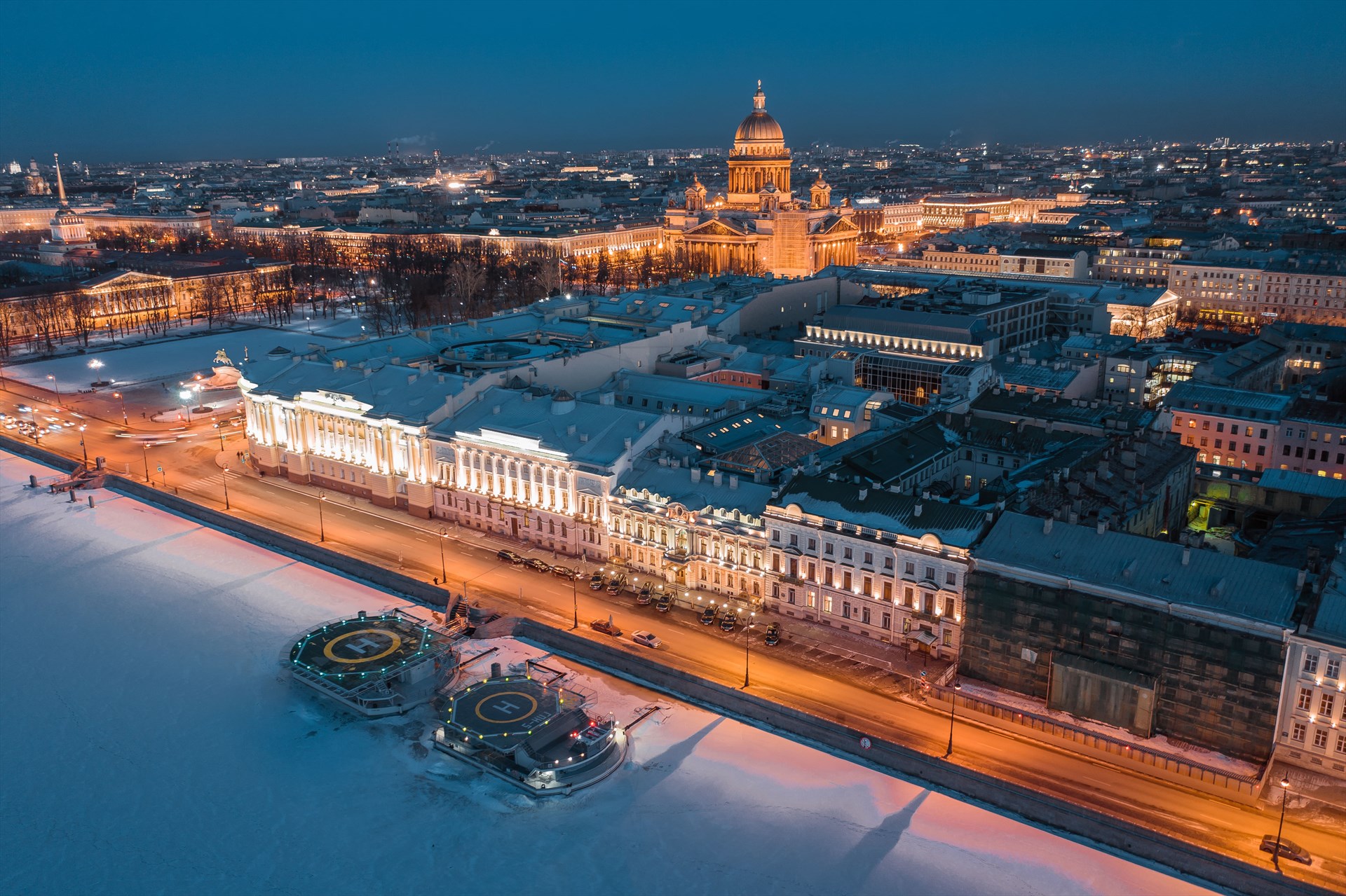 Петербургский Новый год – сказочный и яркий, 4 дня (эконом-вариант)