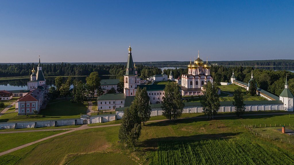 «Северная столица» + «Великий Новгород – Валдай»