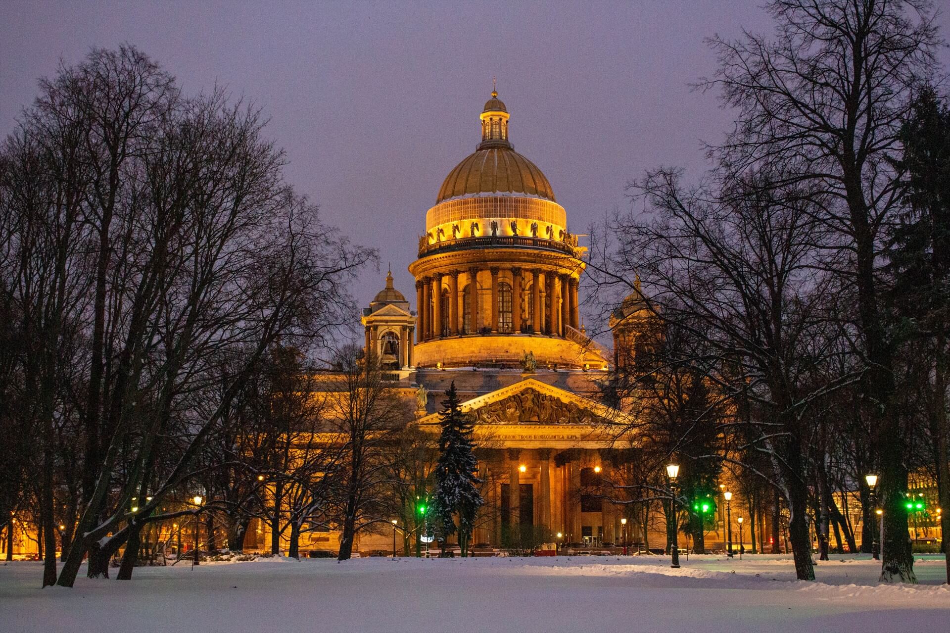 Петербургский Новый год – сказочный и яркий – лайт, 4 дня