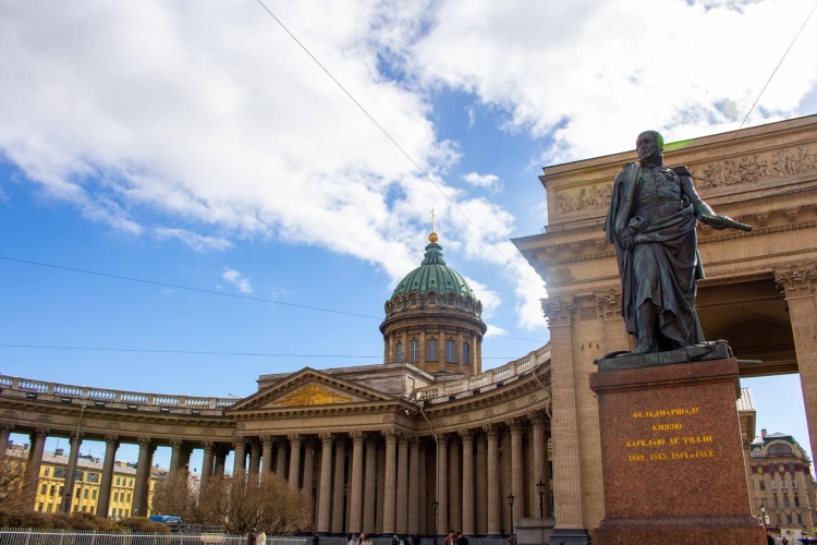 Петербург – любимый город великой России, 2 дня (для школьных групп)