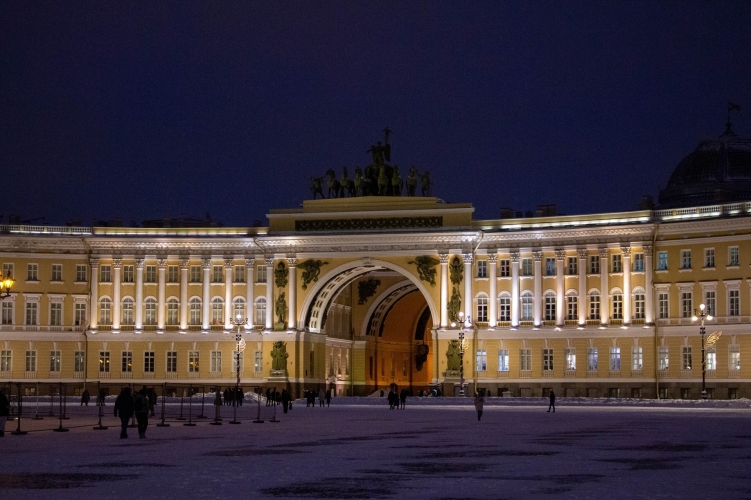 Новый год на невских берегах, 7 дней