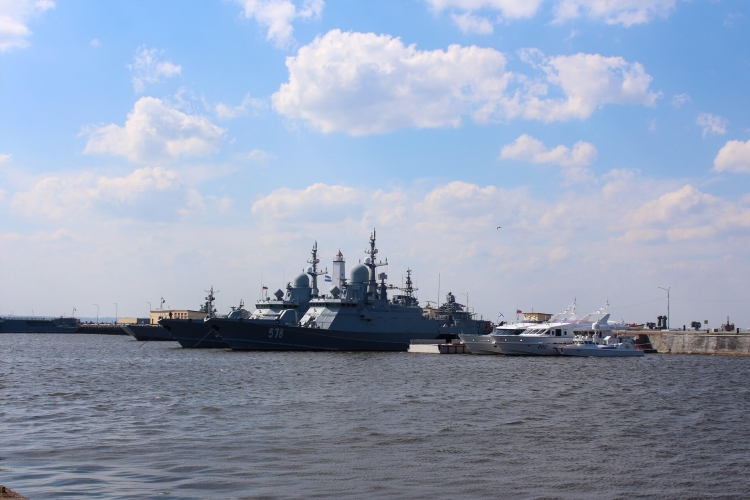 Выборг и  Кронштадт, 2 дня (тур для организованных групп)