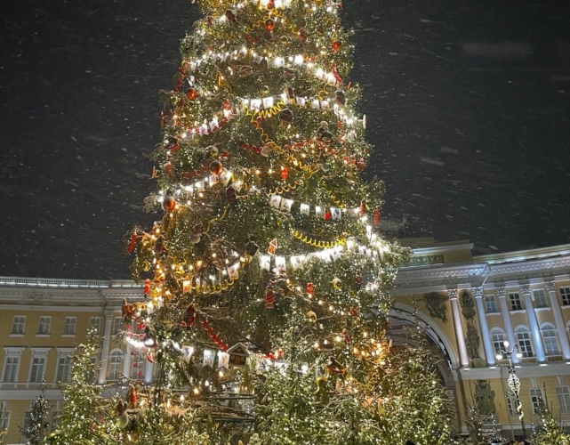 Петербургский Новый год – сказочный и яркий, 5 дней