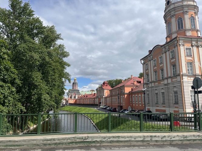 Небесные покровители, автобусная экскурсия