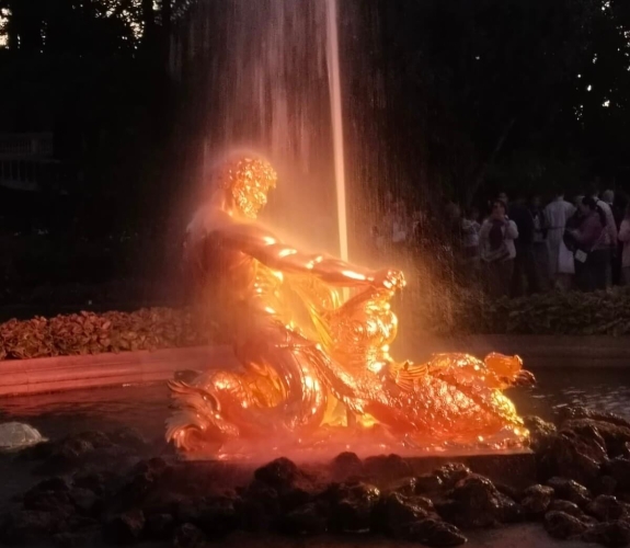 Экскурсия в Петергоф на закрытие фонтанов "Петергофская феерия"