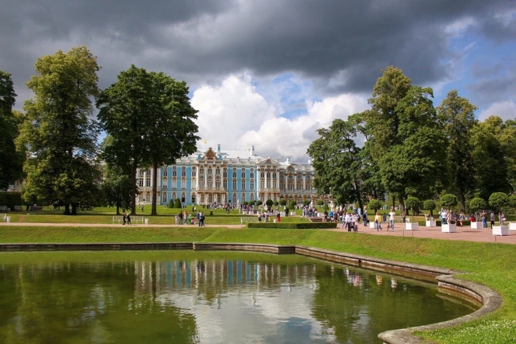 В Петербург на День народного единства, тур на 5 дней