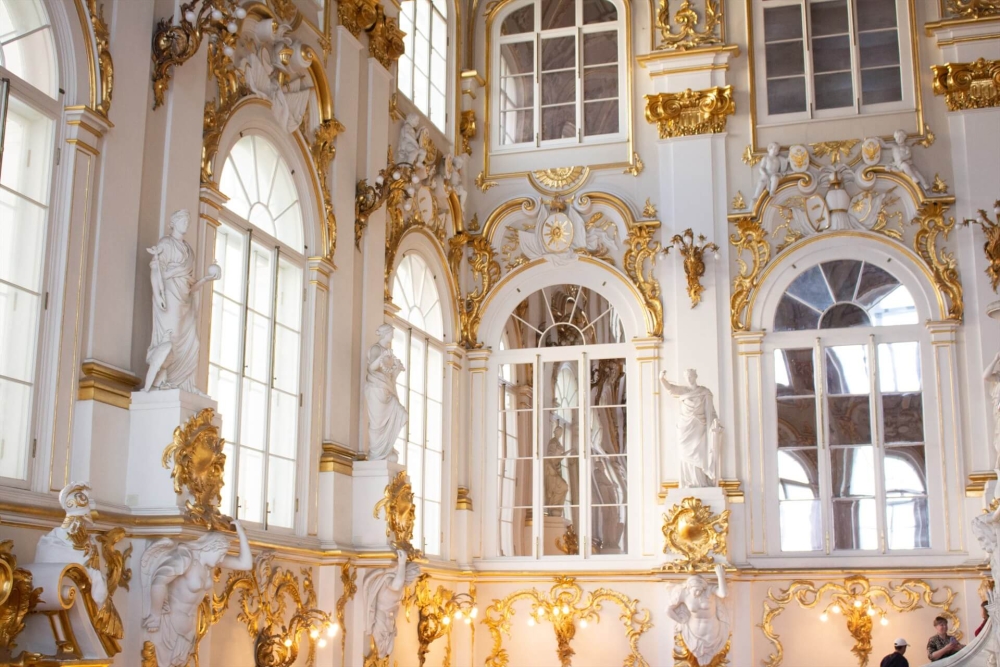 Обзорная автобусная экскурсия «Петербурга зимние страницы» с посещением Эрмитажа