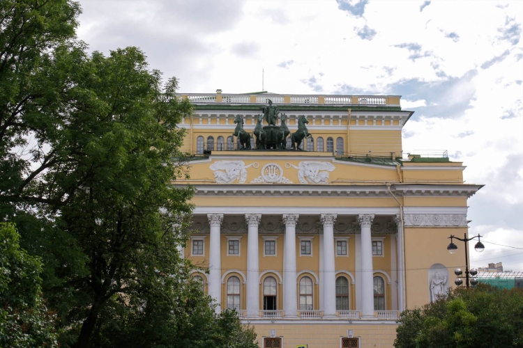 Пушкинский Санкт-Петербург (автобусная экскурсия для школьных групп)
