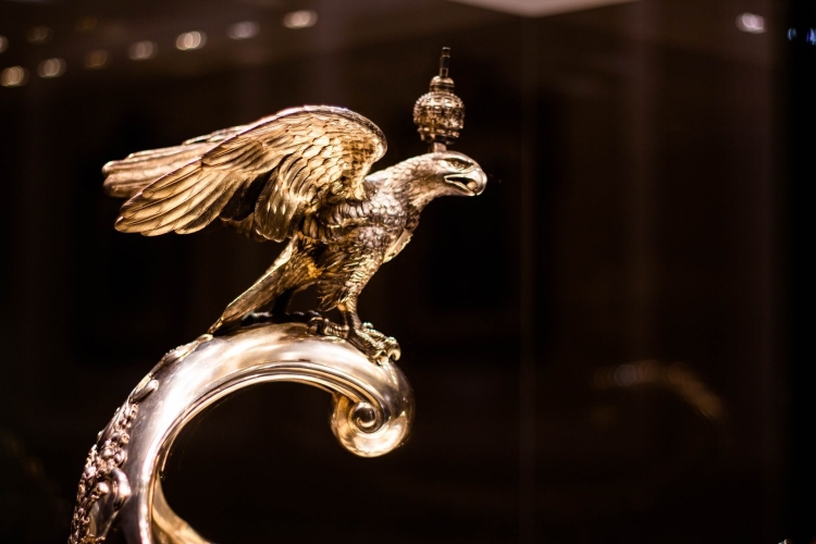 Дворцы и их владельцы