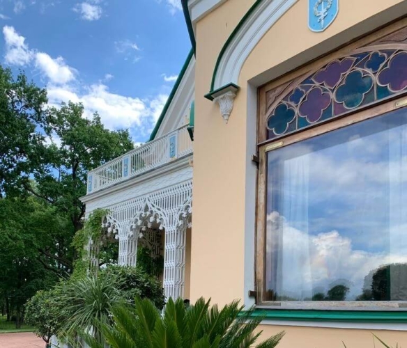 Петергоф: Нижний парк и дворец «Коттедж», загородная экскурсия