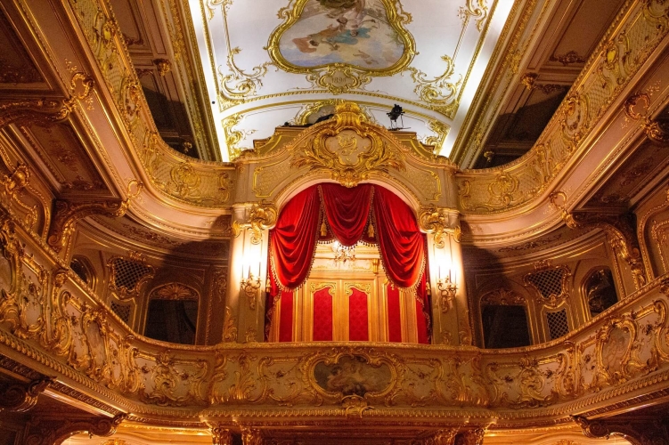 Подарите любимым праздник в Петербурге, тур на 3 дня