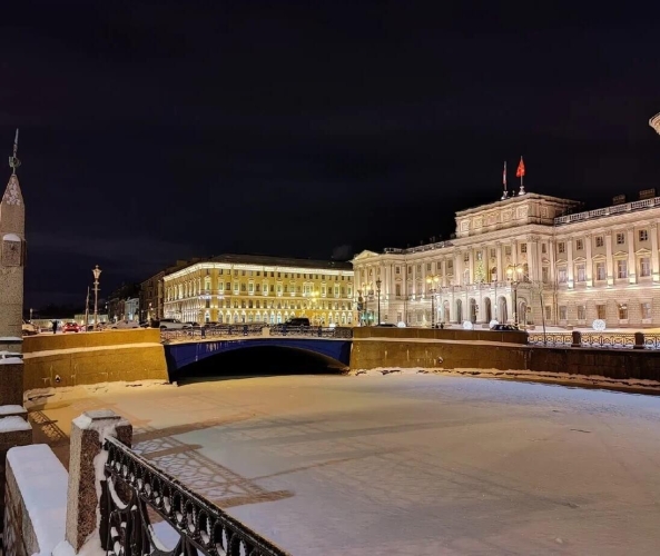 В сиянии новогодних огней