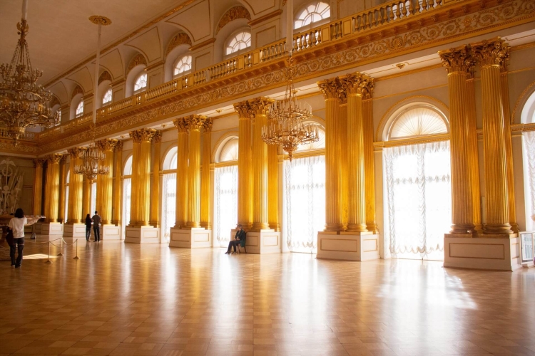 Петербург – любимый город великой России, 2 дня (для школьных групп)